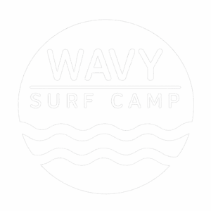wavy surfcamp portugal